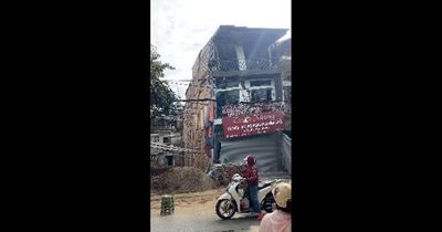 Nhà bị nứt, nghiêng do công trình liền kề đào móng: Quy định bồi thường và trách nhiệm pháp lý