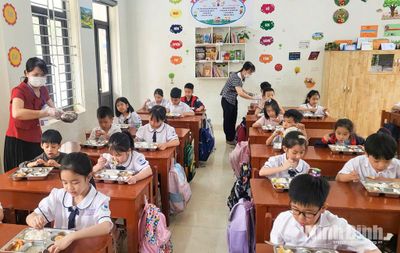 Tổ chức bữa ăn bán trú trong trường học- Chất lượng và an toàn là ưu tiên số 1