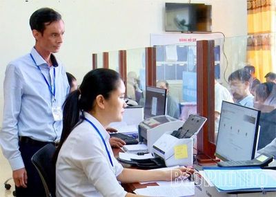 'Chìa khóa' làm trong sạch bộ máy