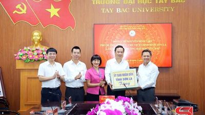 Đồng chí Chủ tịch UBND tỉnh làm việc với Trường Đại học Tây Bắc