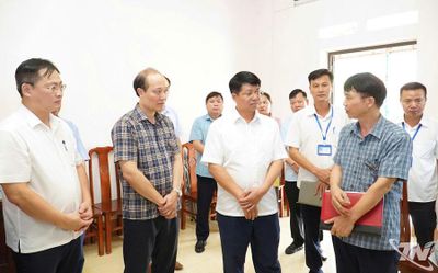 Phó Chủ tịch UBND tỉnh Thái Nguyên kiểm tra công tác khám sức khỏe định kỳ cho người dân