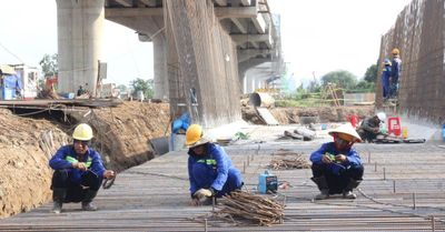 TP.HCM tăng tốc đầu tư hạ tầng, đối mặt áp lực nguồn cung vật liệu xây dựng