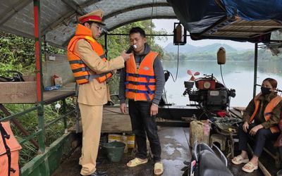 Tuyên Quang: Siết chặt bảo đảm an toàn giao thông đường thủy mùa mưa lũ