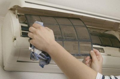 Vì sao điều hòa có mùi lạ khó chịu khi bật 26 độ C?