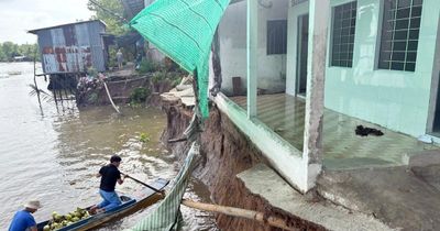 Sạt lở bờ sông ở TP Cần Thơ: Vẫn chỉ ứng phó tạm bợ