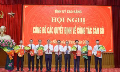 Tỉnh ủy công bố các quyết định về công tác cán bộ