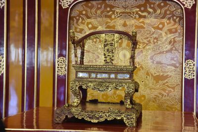 Cận cảnh bảo vật quốc gia 'Ngai vua triều Nguyễn' sau hơn một năm phục hồi