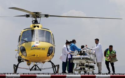 Sống sót kỳ diệu gần 1 tuần trên đỉnh Everest không thức ăn, không oxy hỗ trợ