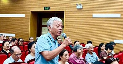 Cử tri phường Ô Chợ Dừa kiến nghị nhiều vấn đề 'nóng' về trật tự đô thị