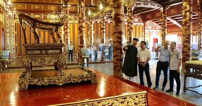 Hình ảnh mới nhất về ngai vua triều Nguyễn sau thời gian phục chế do bị phá hoại