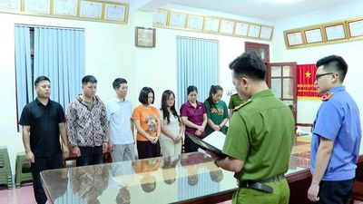 Khởi tố 7 nhân viên di tích Tam Thanh tham ô tài sản