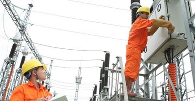 Nắng nóng kéo dài, nhu cầu sử dụng điện tăng kỷ lục: Ngành điện triển khai nhiều giải pháp bảo đảm cung cấp điện, hướng dẫn tiết kiệm điện