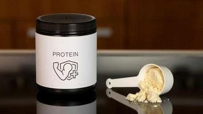 5 rủi ro sức khỏe khi cơ thể thừa protein