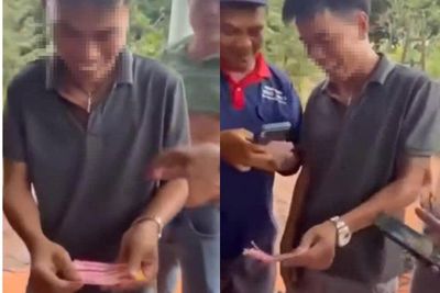 Đang đi cắt sầu riêng thuê, thanh niên run run khi biết trúng số 10 tỷ