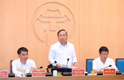 Chủ tịch Hà Nội yêu cầu xây các khu tái định cư đồng bộ, có điều kiện sinh kế