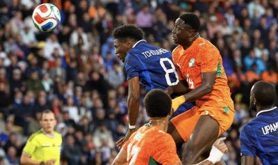 Pháp thua ngược Bờ Biển Ngà, gióng hồi chuông cảnh báo trước World Cup