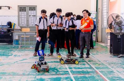 Không vào lớp 10 công lập, học sinh vẫn rộng cửa