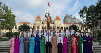 Tuyên dương các tập thể, cá nhân tiêu biểu trong học tập và làm theo lời Bác