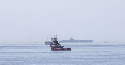Iran nổ súng cảnh cáo tàu khu trục Mỹ, Lầu Năm Góc chặn tàu ở Ấn Độ Dương