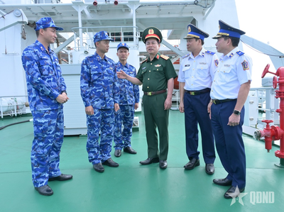 Thượng tướng Đỗ Xuân Tụng: Xây dựng người cán bộ, chiến sĩ Vùng Cảnh sát biển 4 có bản lĩnh chính trị vững vàng, phẩm chất liêm chính và tinh thần thượng tôn pháp luật