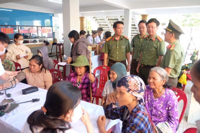 Thắm tình quân dân nơi biên cương Tổ quốc