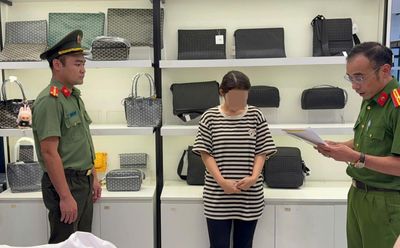 Phát hiện cơ sở kinh doanh nghi buôn bán hàng hóa có dấu hiệu xâm phạm quyền sở hữu trí tuệ