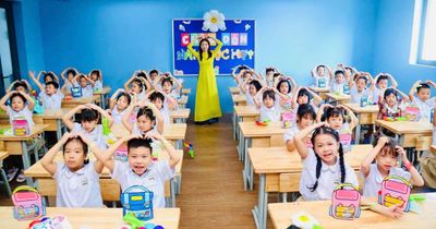 Kế toán chuyển sang giáo viên tiểu học có được bảo lưu hệ số lương?