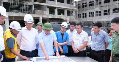 Phó Thủ tướng Lê Tiến Châu kiểm tra dự án trường nội trú biên giới ở Cao Bằng