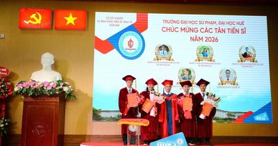 Trường ĐH Sư phạm Huế trao bằng tốt nghiệp cho gần 300 tân tiến sĩ và thạc sĩ