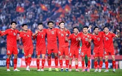 Tuyển Việt Nam vững vàng trong top 100 FIFA