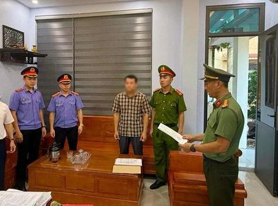 Hiệu trưởng trường tiểu học ở Quảng Trị bị bắt tạm giam