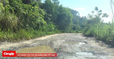 Nghệ An: Xe tải cày nát đường vào bãi rác, người dân thấp thỏm lo tai nạn