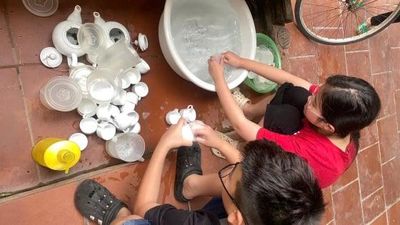 Cho con làm việc nhà trong dịp hè: Bài học quý hơn nhiều lớp học thêm