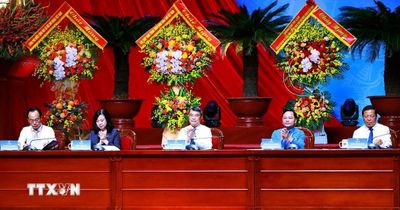 Thủ tướng thảo luận với các đại biểu dự Đại hội XIV Công đoàn Việt Nam