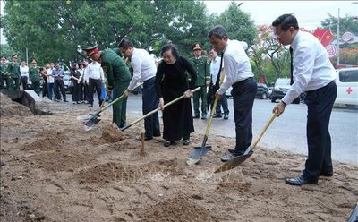 Khai quật mộ liệt sĩ tập thể tại đường Trường Chinh, phường Kon Tum và phường Đăk Cấm, tỉnh Quảng Ngãi