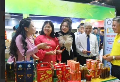180 gian hàng tham gia 'Tuần lễ nông sản vùng miền- Bình Đông' năm 2026