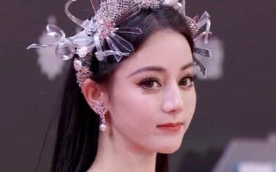 Địch Lệ Nhiệt Ba lần đầu lên tiếng về lý do ngừng đóng phim suốt nửa năm qua