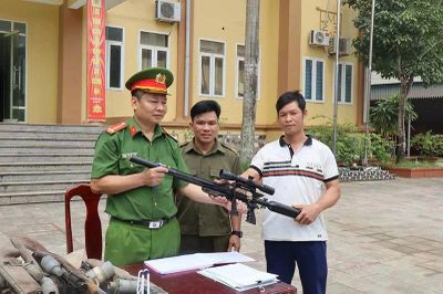 Không để vũ khí, pháo nổ trái phép len lỏi trong đời sống người dân