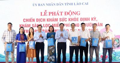 Bí thư Tỉnh ủy Dương Quốc Huy tham dự Lễ phát động chiến dịch khám sức khỏe định kỳ, khám sàng lọc miễn phí cho người dân