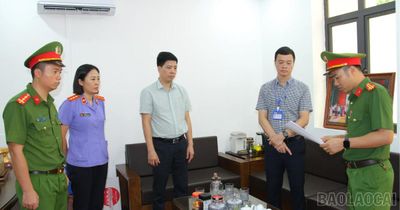 Lào Cai: Khởi tố thêm 02 bị can liên quan vụ lan can đá bờ sông Hồng bị gãy đổ sau bão Yagi