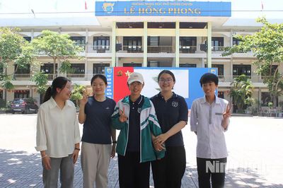 Ninh Bình công bố điểm chuẩn dự kiến vào lớp 10 các Trường THPT Chuyên Lê Hồng Phong, Lương Văn Tụy, Biên Hòa.