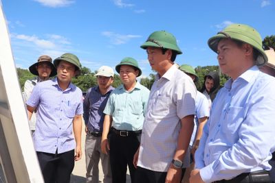 Đồng chí Phó Chủ tịch Thường trực UBND tỉnh kiểm tra tiến độ các dự án