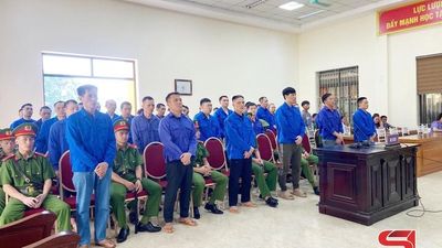 Tuyên án vụ án khai thác tài nguyên và sử dụng trái phép vật liệu nổ quy mô lớn tại Gia Phù