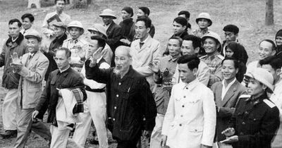 Triết lý sử dụng cán bộ của Hồ Chí Minh và những vấn đề đặt ra trong công tác cán bộ theo Văn kiện Đại hội XIV của Đảng
