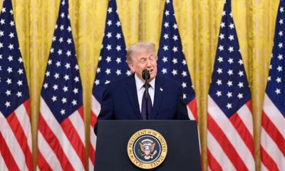 Ông Trump vạch 'lằn ranh đỏ' trong xung đột với Iran