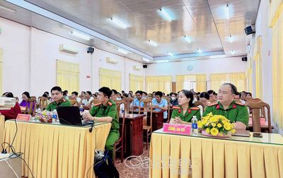 Người dân được hướng dẫn sử dụng VNeID mức độ 2