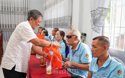 Ấm áp họp mặt Ngày truyền thống Người cao tuổi Việt Nam