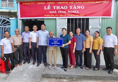 Phường Bạc Liêu tặng nhà tình nghĩa cho hộ khó khăn