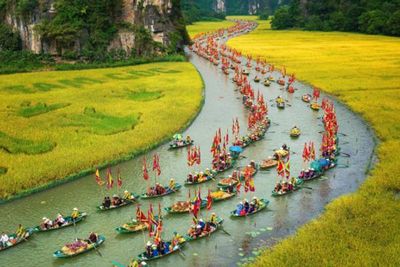 Ninh Bình: Phấn đấu công nghiệp văn hóa, du lịch đóng góp 10% GRDP