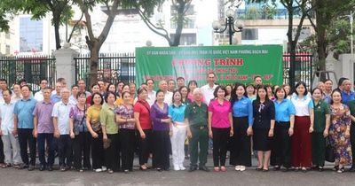 Phường Bạch Mai: Cán bộ, người dân chung tay vì môi trường sáng, xanh, sạch, đẹp